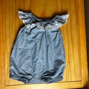 3/$10 The Childrens Place Denim Romper 3-6 months